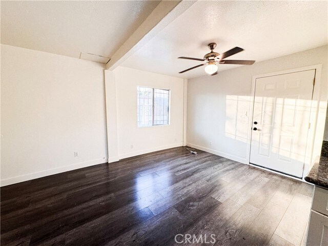 Foto del edificio - 1746 W 82nd St