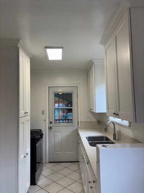 Foto del edificio - 4259 Garthwaite Ave