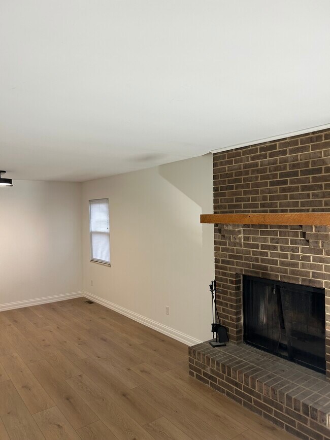 Foto del edificio - 35 Edgebrooke Dr