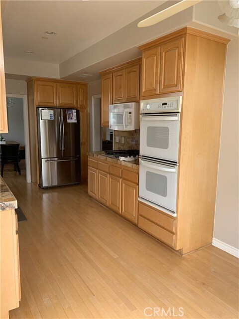Foto del edificio - 1007 Lilienthal Ln