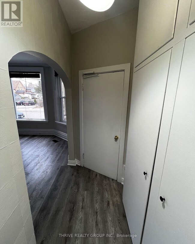 Building Photo - 461 Ontario St