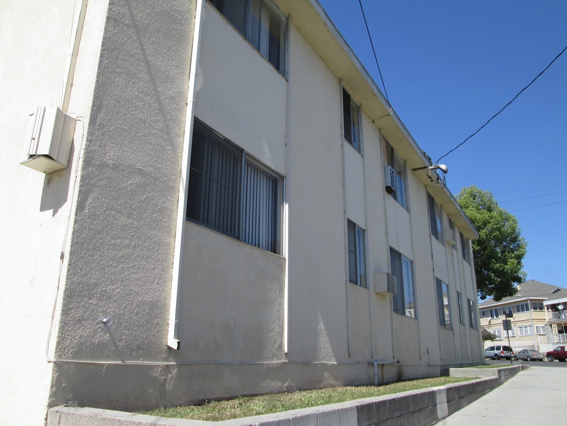 Foto del edificio - 214 Echandia St