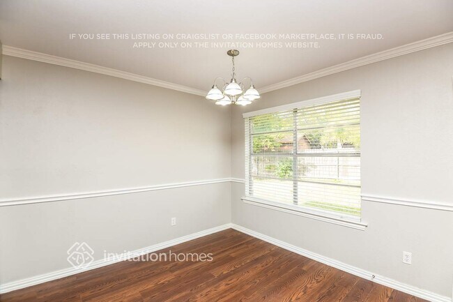 Foto del edificio - 318 SW Murphy Rd