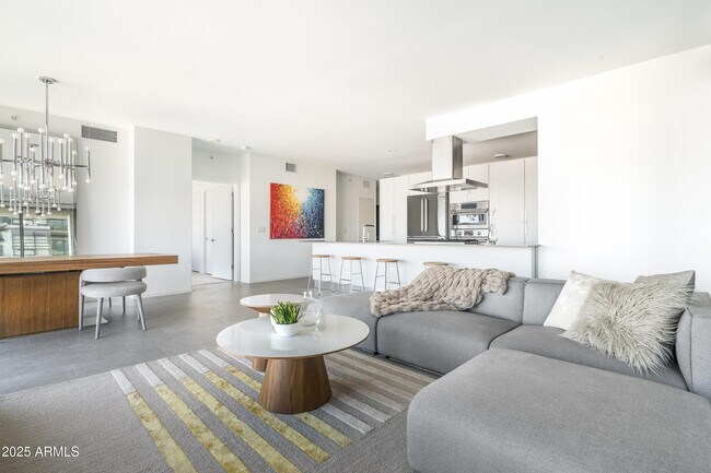 Foto del edificio - 7180 E Kierland Blvd