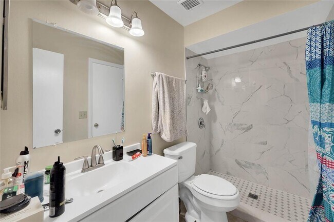 Foto del edificio - 111 Michelle Ln