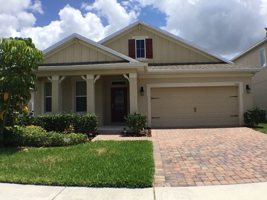 Primary Photo - SPACIOUS 4BR/2BA IN THE SAINT CLOUD AREA