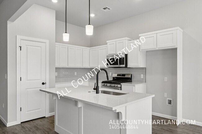 Foto del edificio - 1017 Redwood Creek Dr