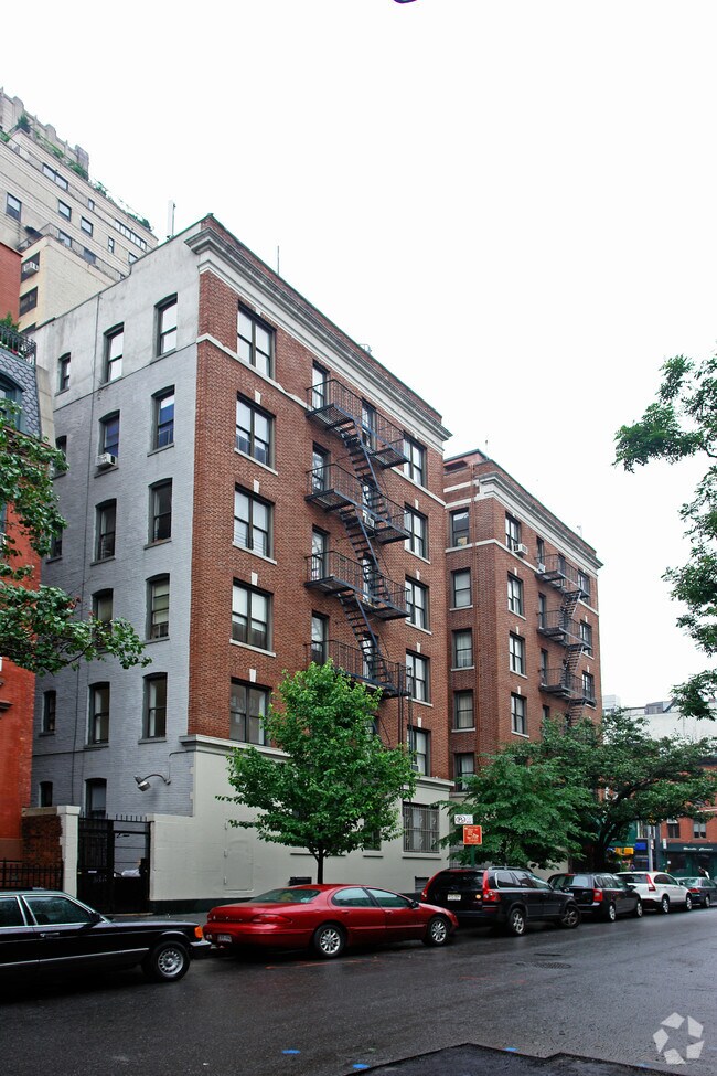 Building Photo - 237-247 8th Ave