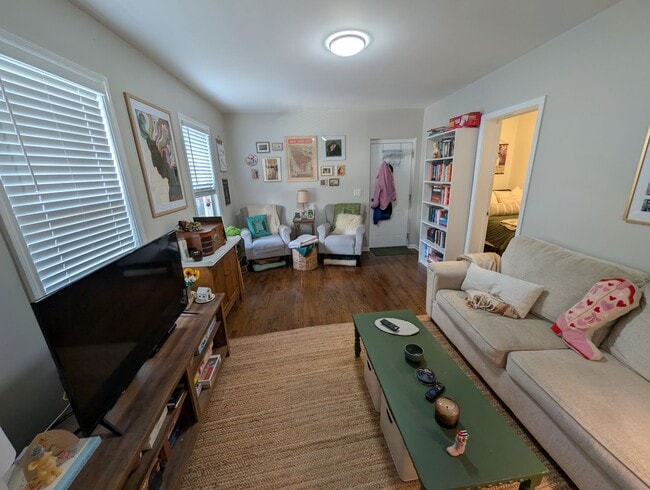 Photo - AM-Cortland LLC Apartment