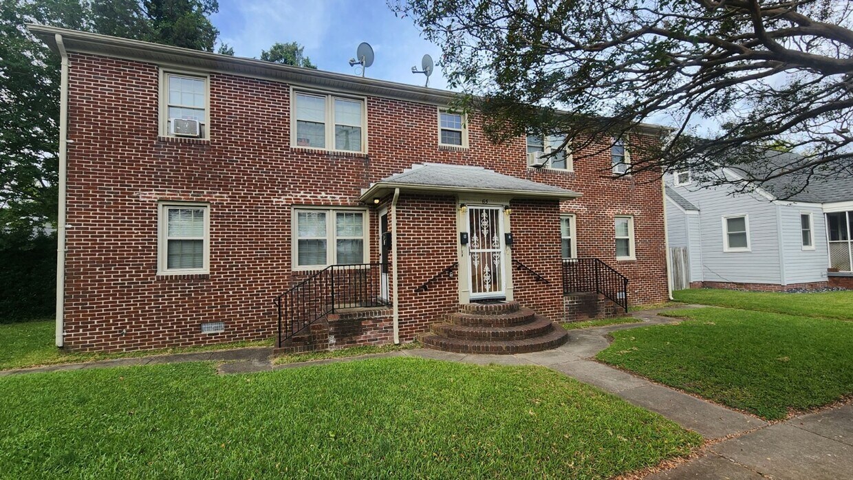 Primary Photo - COZY 1 BED 1 BATH APARTMENT CRADOCK