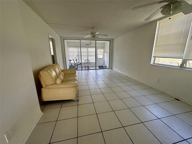 Building Photo - 5980 NW 64th Ave