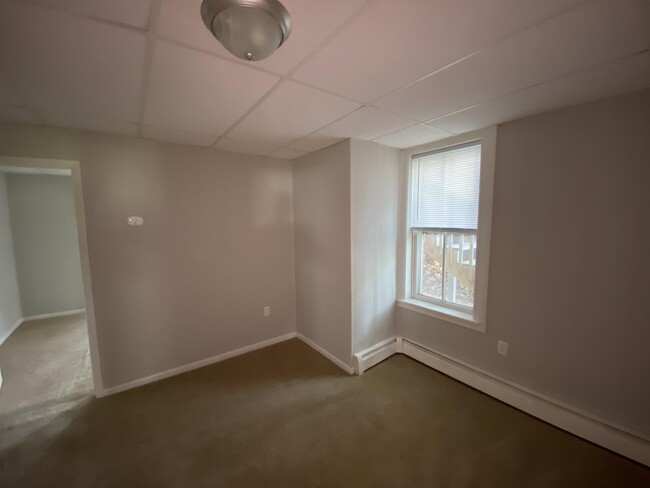 Building Photo - 130 S Main St