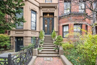 Building Photo - 61 Marlborough St