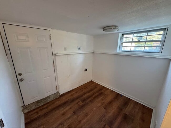 Foto del edificio - 14 Dellwood Dr