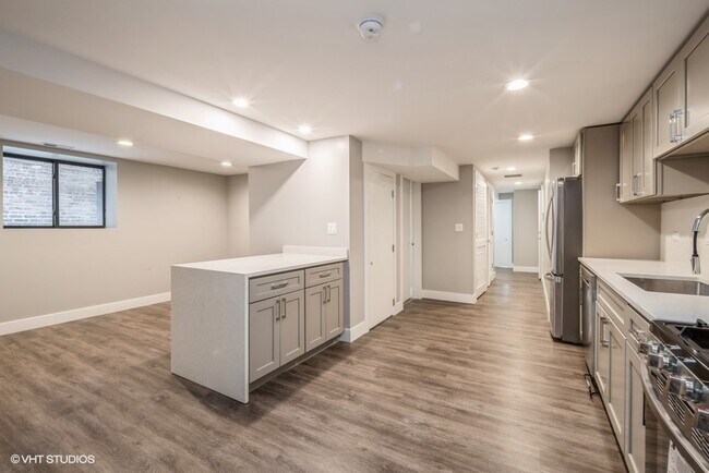 Foto del edificio - 5038 S St Lawrence Ave