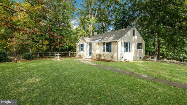 Foto del edificio - 2443 Sugar Bottom Rd