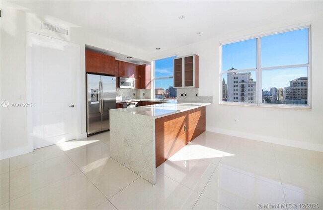 Building Photo - 1607 Ponce de Leon Blvd