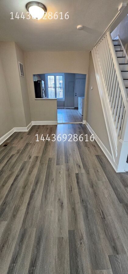 Building Photo - 2650 Wilkens Ave