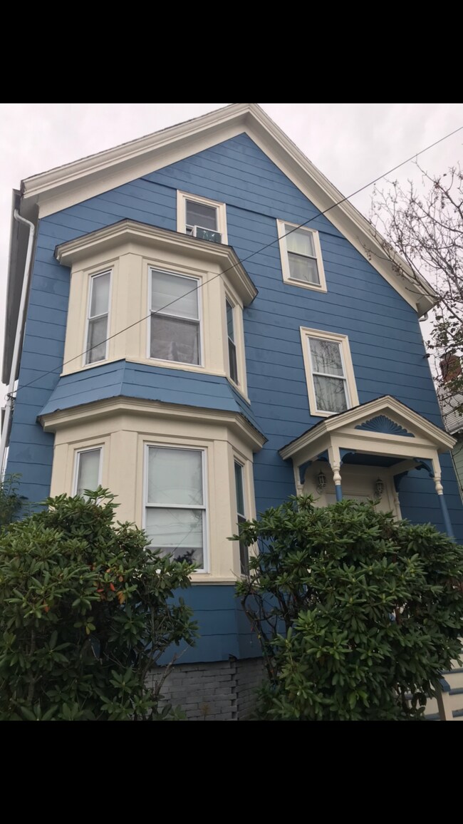 Foto del edificio - 258 Eastern Ave