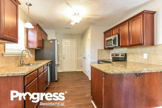 Building Photo - 948 Tom Hailey Blvd