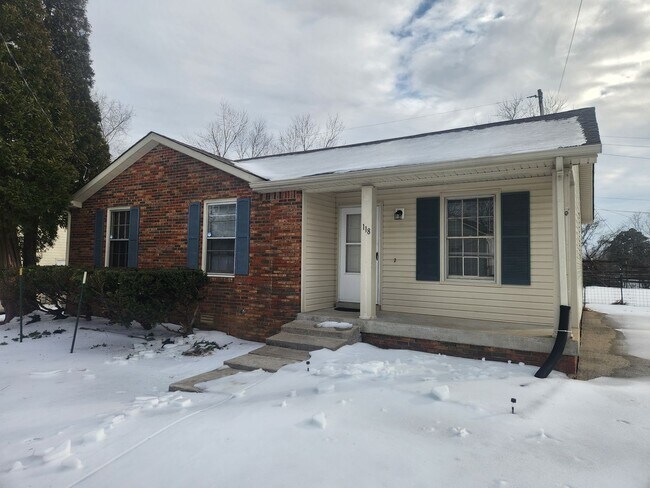 Foto del edificio - SPACIOUS RANCH!!! Close to Post