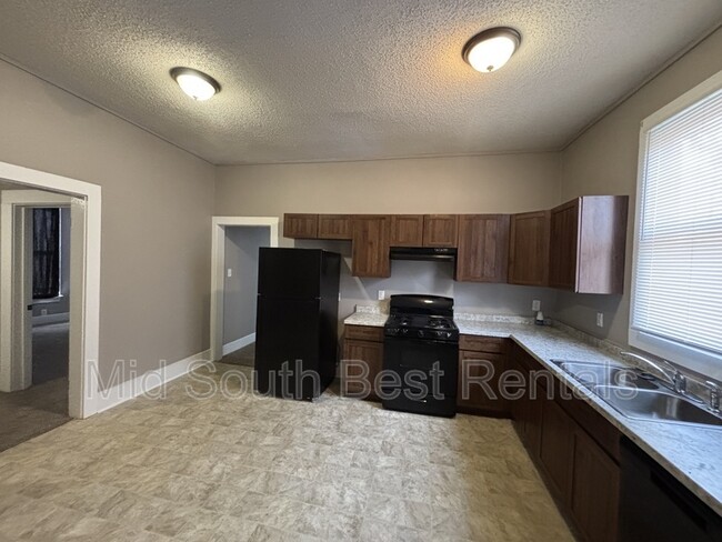 Building Photo - 1412 S Izard St