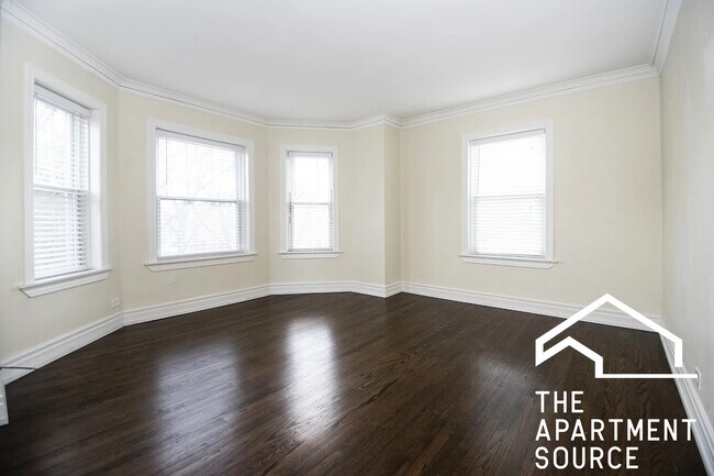 Foto del edificio - 3703 N Hoyne Ave