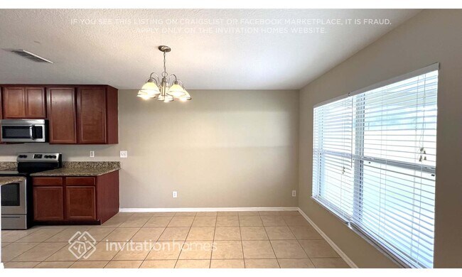 Foto del edificio - 365 Marco Ct