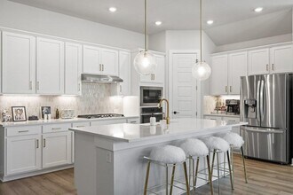 Building Photo - 8408 Grenadier Dr