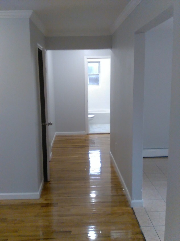Primary Photo - 3960 Bell Ave