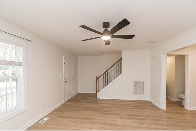 Building Photo - Charming & Spacious 3-Bed Townhouse with 2.5 Baths on Stadium Drive in Wake Forest!