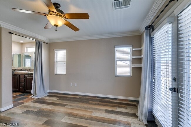 Foto del edificio - 8233 Shaded Arbors St