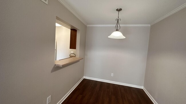 Building Photo - 2825 Bellefontaine Blvd