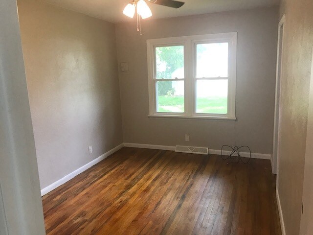 Main Bedroom - 237 E Euclid Ave