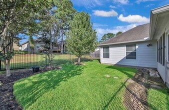 Building Photo - 105 Harbor Ct
