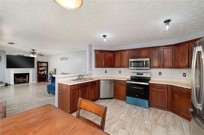 Building Photo - 6675 Princeton Park Ct