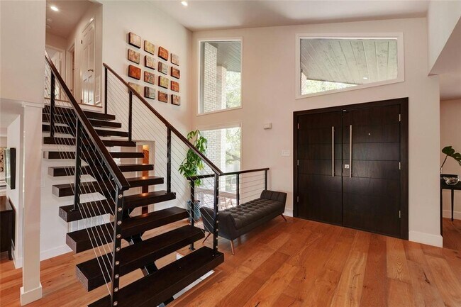 Building Photo - 8701 S Path