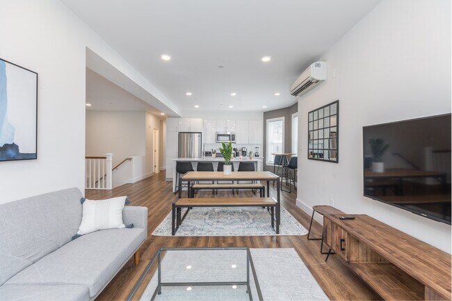 Foto del edificio - 843 Columbia Rd