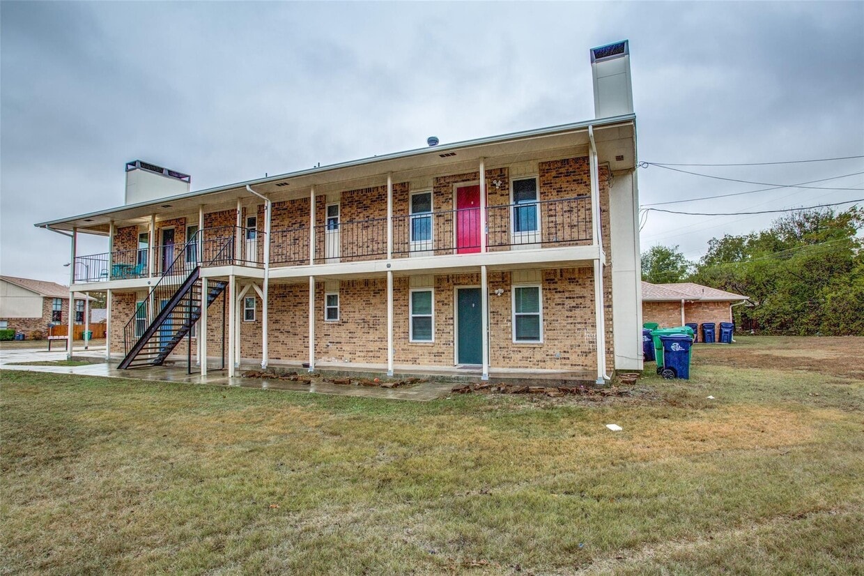 Photo - 3825 Camelot St (Denton, TX)