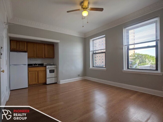 Foto del edificio - 3831 N Fremont St