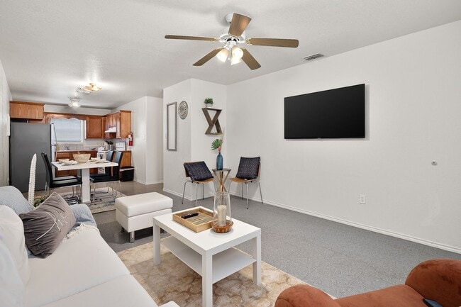 Building Photo - Gastel Circle Apartments