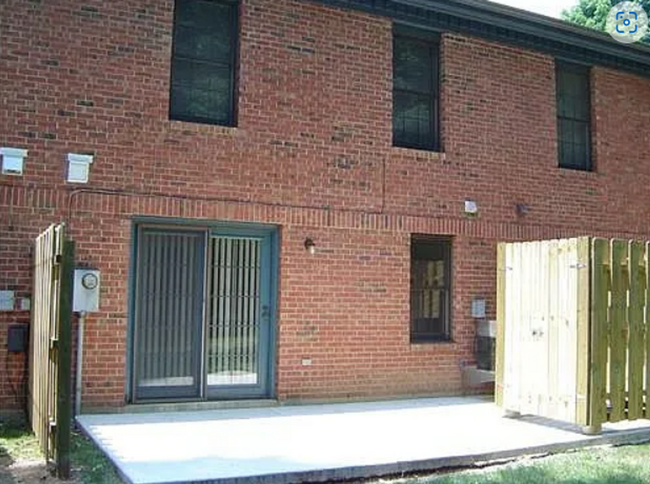 Foto del edificio - 3 Bedroom, 2.5 Bath Townhouse in Beavercreek!