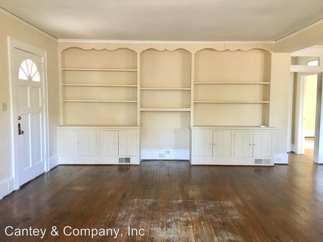 Building Photo - 2 br, 1 bath House - 831 Poinsettia Street