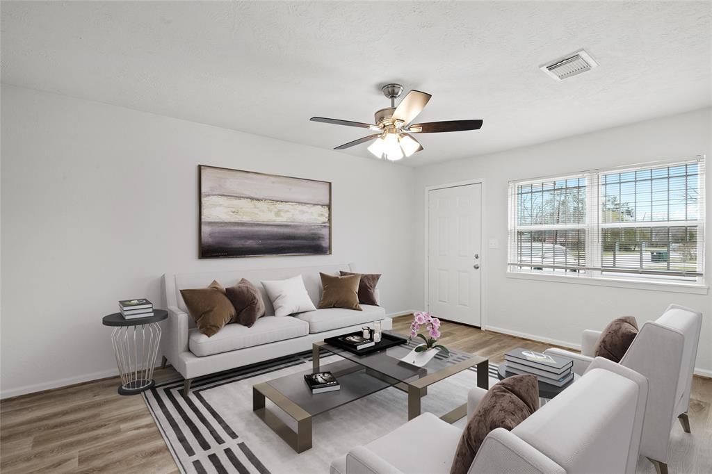 Foto principal - 10602 Rosehaven Dr
