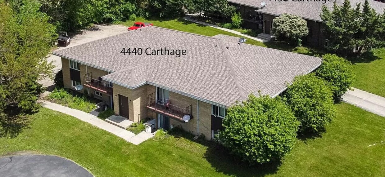 Carthage Apartments Apartments in Rockford, IL