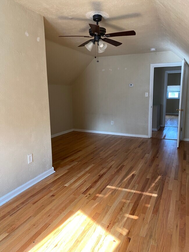 Foto del edificio - 327 38th St