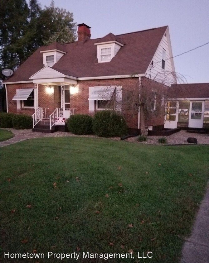 4 br, 2 bath House 804 Franklin Ave House Rental in Belpre, OH