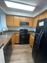 Building Photo - 708 Executive Center Dr