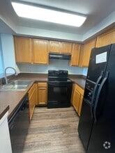 Building Photo - 708 Executive Center Dr