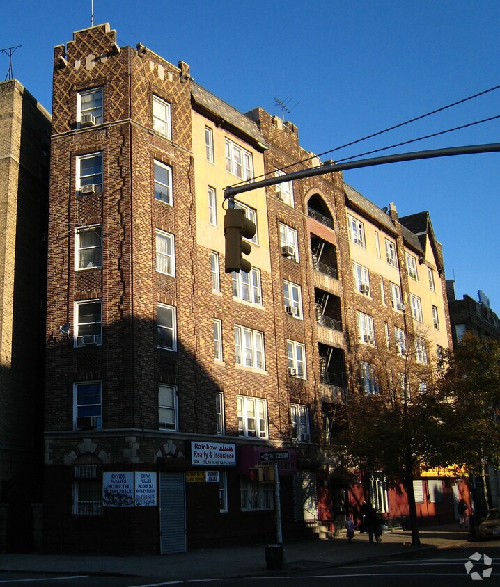Primary Photo - 1881 Grand Concourse
